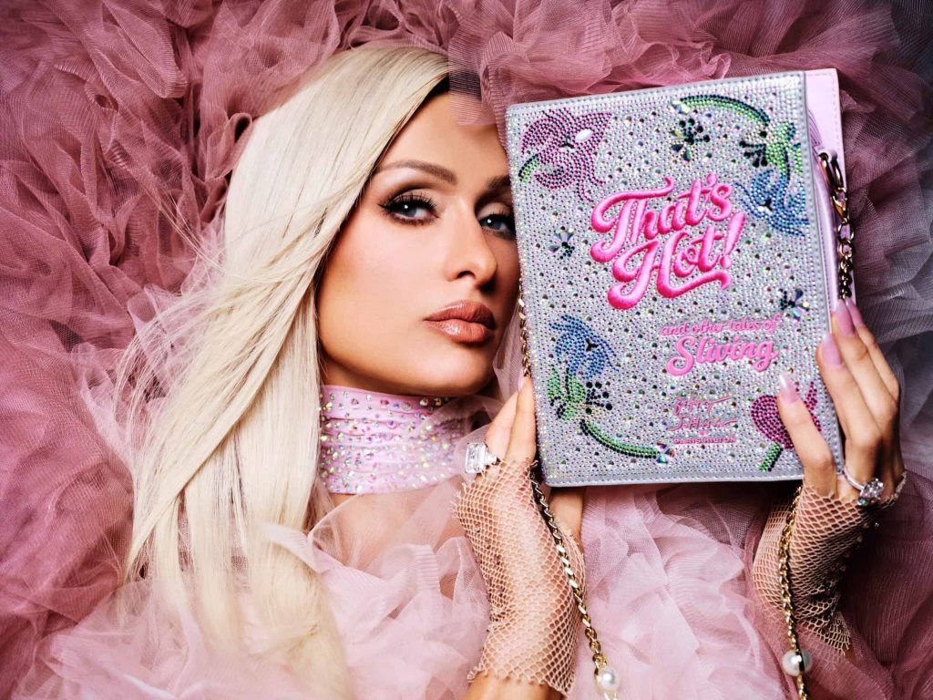 BETSEY_2026_PARIS-HILTON_S06_1770_R4_BJ40055F-scaled-e1786460075853