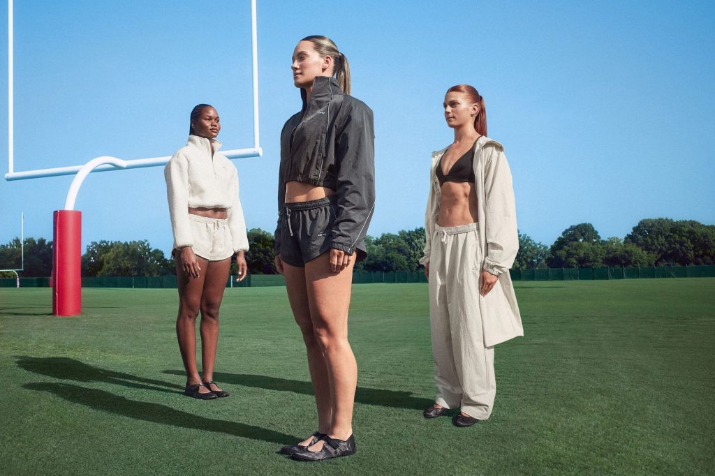nikeskims-university-of-alabama-cheer-team-1